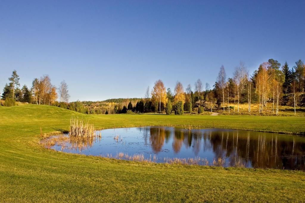 Kiladalens Golf & Lodge Нючепинг Экстерьер фото